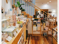 -猫的天空之城概念书店(束河店)