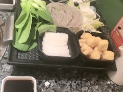 -一席地·本地鸡窝·杭帮鸡火锅(萧山银隆百货店)