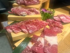 -大牛焱烧·和牛·海鲜炭火烧放题