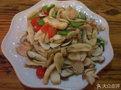 -小锅巴纳西餐厅