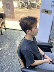 -藤野造型专业烫染接发