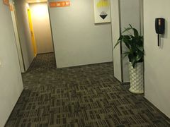 -布丁严选酒店(杭州武林西湖文化广场地铁站店)