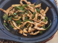 青椒肉丝炒香干-川堂风·跷脚牛肉·乐山爆炒(宝山日月光店)