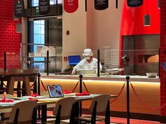 -城市大道红炉披萨烘焙坊