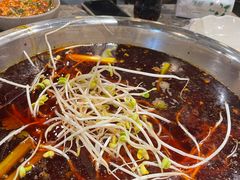 -肖肖酸萝卜鱼火锅(总店)