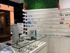 -美式眼镜·授权蔡司.依视路.尼康.豪雅.明月(南翔印象城店)