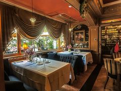 -火车头法国西餐厅