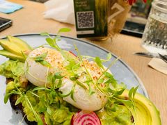 牛油果温泉蛋吐司-O'mills Sourdough Bakery&Bistro(永嘉路店)