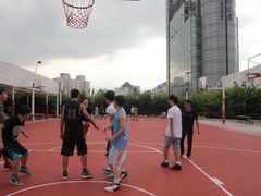 IMG_0773-洛克公园·篮球·足球·羽毛球(莘庄店)