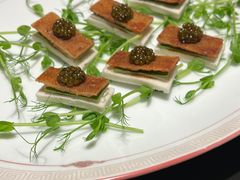 鱼子酱脆皮松板肉-解香楼(八盘岭路店)