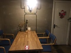 -HIGH FIVE哈福手工汉堡(桂林路店)