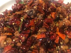 乐山辣子鸡-付掌柜在成都·热炒砂锅集(金禾店)
