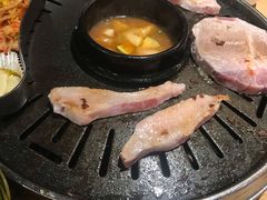 -江南猪肉商会无限续吃(弘大店)