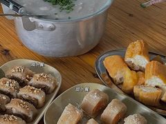-洲心明记烧肉大粥(总店)