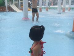 -汤山欢乐水世界