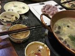-景明轩•养生酸汤鱼火锅 云贵鲜菌 现舂野果酸汤(王寨小区店)