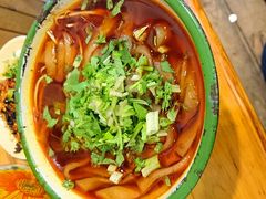 -拈签一笑黄牛肉辣卤串串