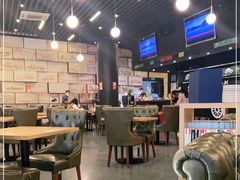 大堂-汽车博物馆主题餐厅