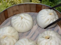 -茅草房·河畔园林火锅