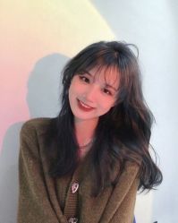 -罗亚帝造型·烫发染发