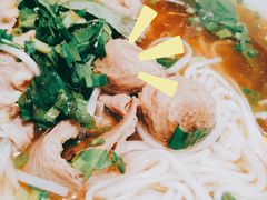 火车头特别牛肉汤河粉-甘容西贡越南粉