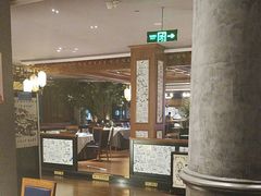 -八府香鸭·啫啫煲(华山路店)