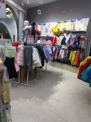 -乐友孕婴童(万象城店)