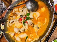 -老滇山寨•云南特色菜•地方菜•民族风情歌舞表演(金碧店)