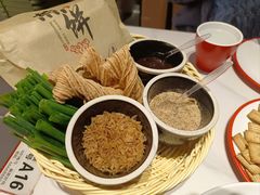煎饼卷大葱-偏爱炒鸡(老县衙店)
