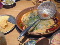 -洱火云南酸菜牛肉火锅(石景山当代商城店)