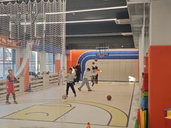 -悦动体能篮球羽毛球网球(三里河店)