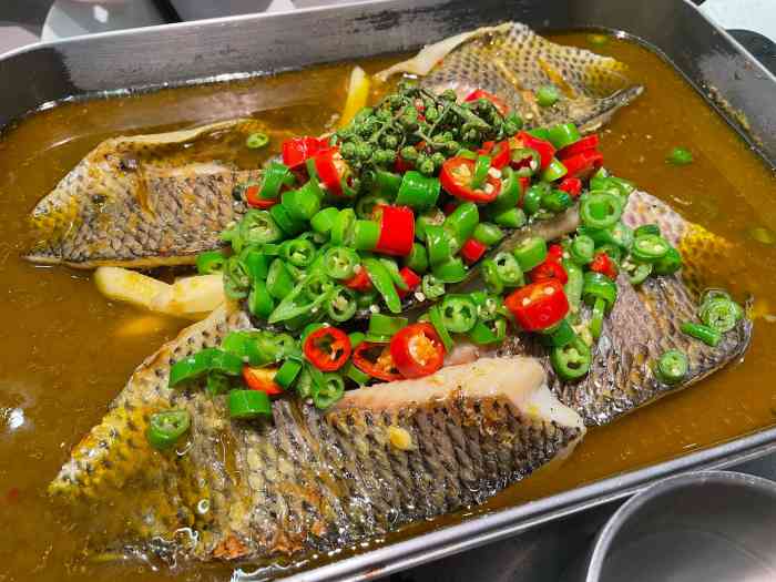 半天妖烤鱼(澳德乐店)-"晚上带女朋友出来吃饭,看到半天妖挺火的,.