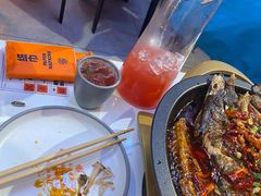 -鸣记脆皮烤鱼·海鲜烤鱼(三八广场店)