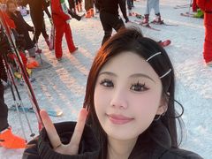 -浙东第一尖雪山欢乐谷