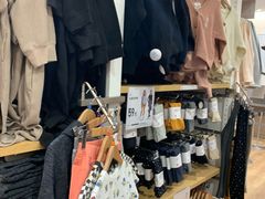 -优衣库(郑州丹尼斯大卫城店)