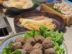 手打牛肉丸-尚尚仙·酸汤猪手·猪肚鸡火锅(华联万柳购物中心店)