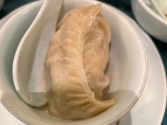 鱼翅灌汤饺-誉八仙粤菜(万象天地店)