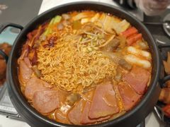 肥牛部队锅-博姆炸鸡精品餐厅(常发广场店)