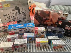 -逝水玩具折扣店
