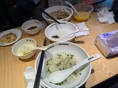 荠菜肉大馄饨-朱新年·苏式汤团·面点(北寺塔店)