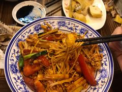 -何太太馄饨面铺(大浒东苑店)