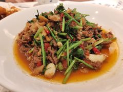 香菜摔打鲜牛肉-桂满陇·杭州小馆(巴黎春天浦建店)