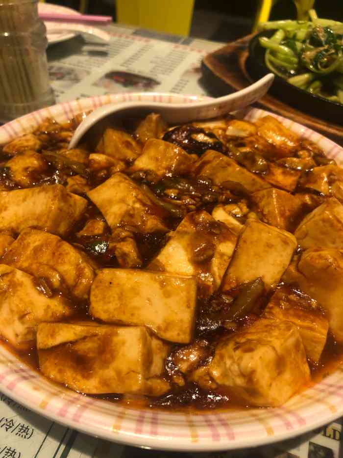 之前在抖音团购了o记套餐,一百多就有这么多菜,特别划算,平时我去o记