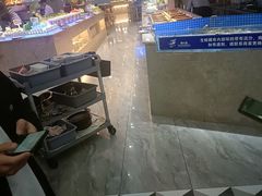 -锤头鲨毛肚海鲜烤肉自助餐厅(国购广场店)