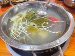 白酸锅底-龙大头庖汤店