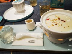 -燕庭·纯燕窝·甜品下午茶(南京西路店)