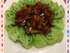 菜心扒松茸-上海老饭店(北京分店)