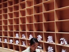 -新华文创·光的空间