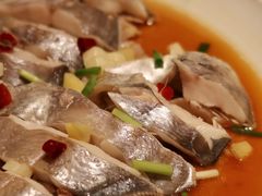 黄豆酱蒸鲳鱼-荣轩(新荣记环球金融中心店)