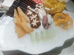 -海鲨湾海鲜会馆(百家湖1912店)